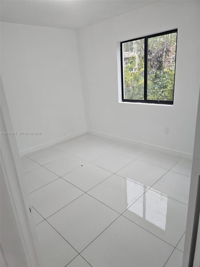 Building Photo - 2773 NW 43rd Terrace