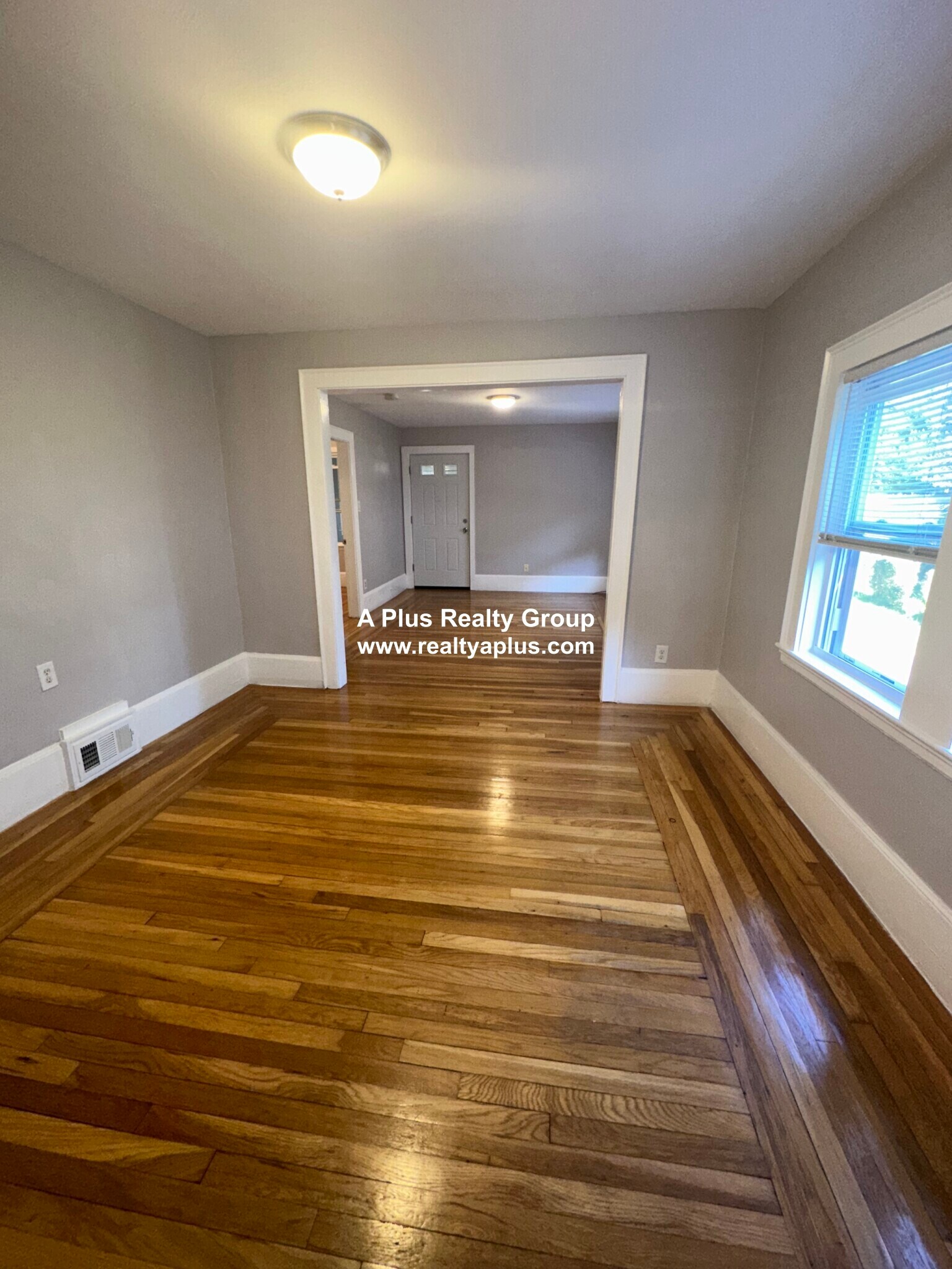 Building Photo - 36 Lexington Ave