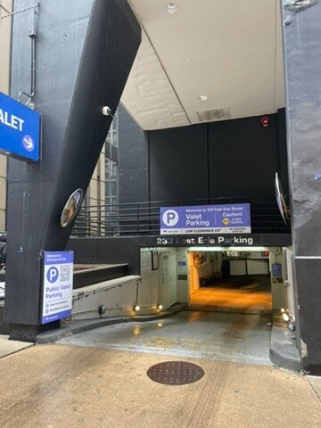 Building Photo - 233 E Erie St