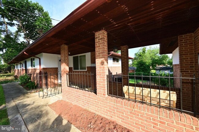 Building Photo - 2509 Eliot Pl