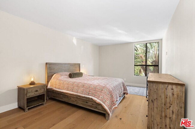 Building Photo - 1252 11th St