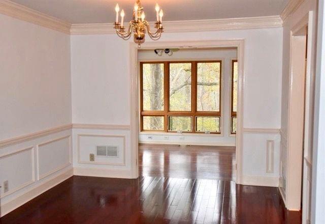 Building Photo - 8845 N River Pkwy