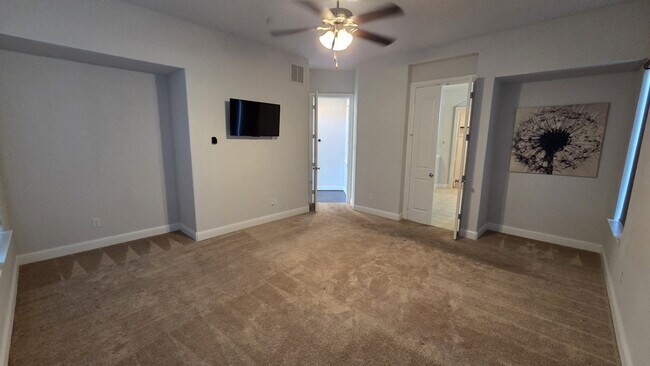 Building Photo - 1112 Maverick Dr