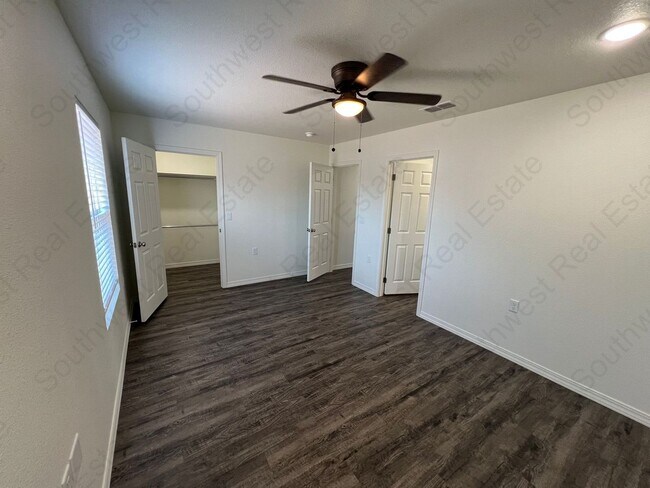 Building Photo - 2125 Bobwhite Ct