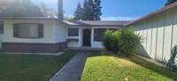 Building Photo - 3 Bedroom 2 Bathroom Home in Greenhaven