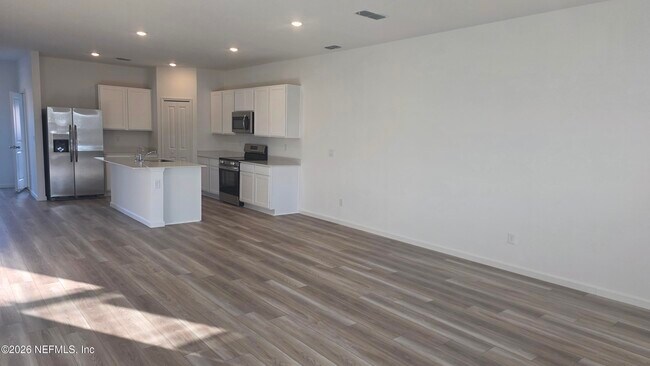 Building Photo - 6916 Golden Monarch Ave