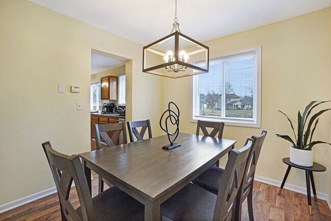 Building Photo - 291 Weatherford Ln