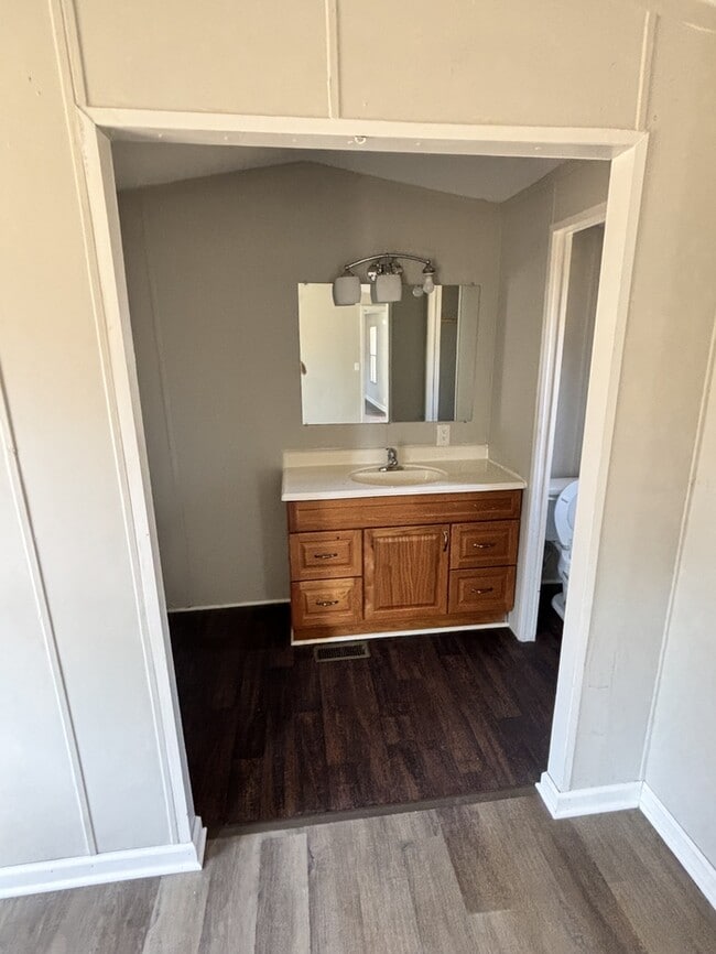 Building Photo - 180 Cassidy Ln