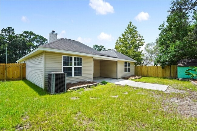 Building Photo - 169 Fontenot Dr