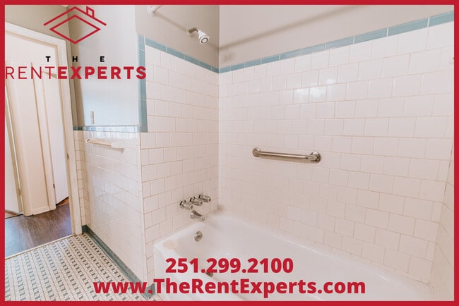 Building Photo - 908 E David Langan Dr