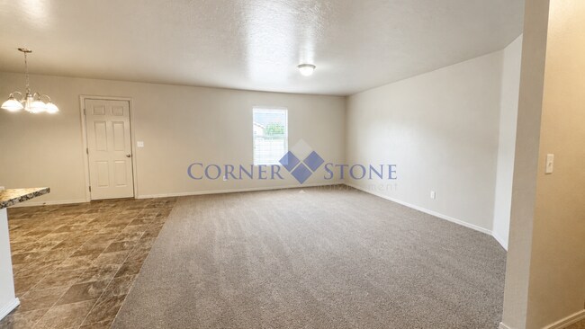 Building Photo - $500 OFF FIRST MONTHS RENT! MOVE IN TODAY!
