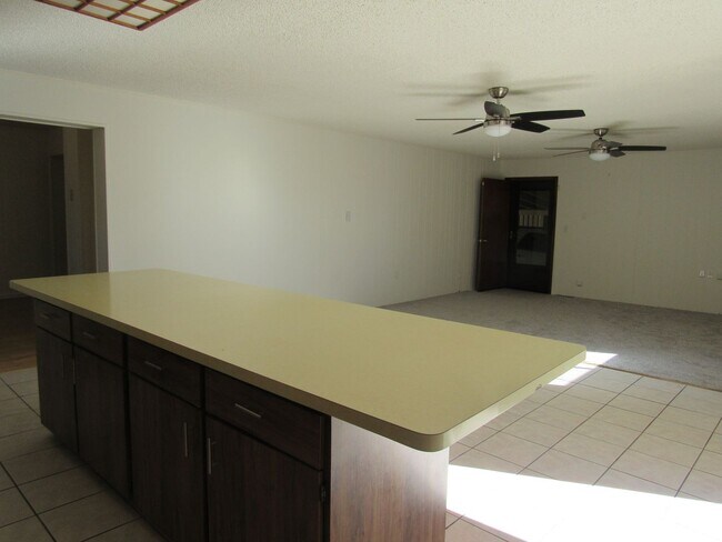 Building Photo - 2 Bedrooms plus 2 non confirming bedrooms in the basement close to light rail