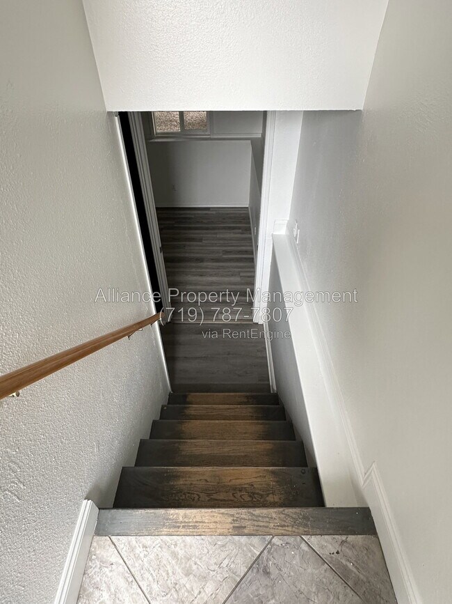 Building Photo - 1250 Chiricahua Dr