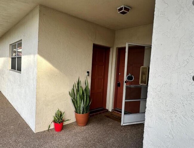 Building Photo - 5900 NW 17th Pl