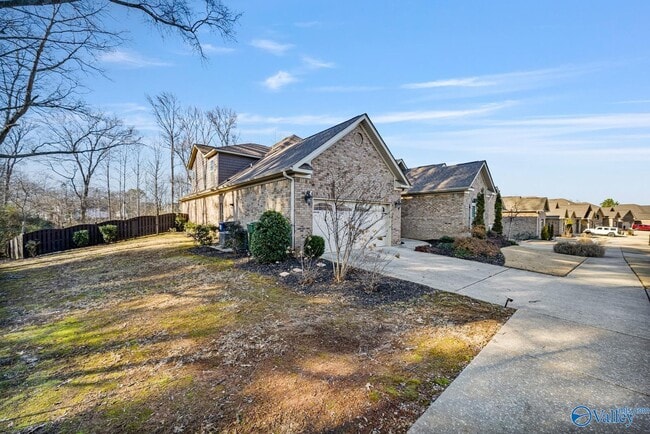 Building Photo - 9434 Crysillas Dr