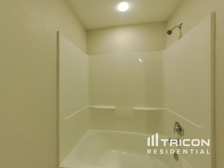 Building Photo - 17146 Quaking Aspen Ln