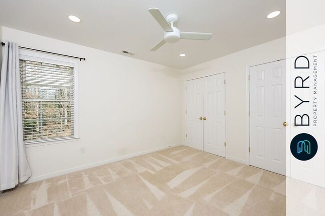 Building Photo - 12412 Cameron Bridge Pl