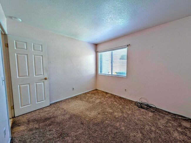 Building Photo - 7754 Fox Tail Ct