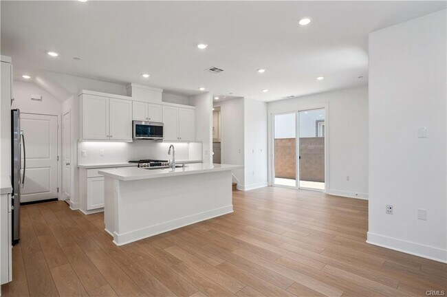 Building Photo - 239 Yerba