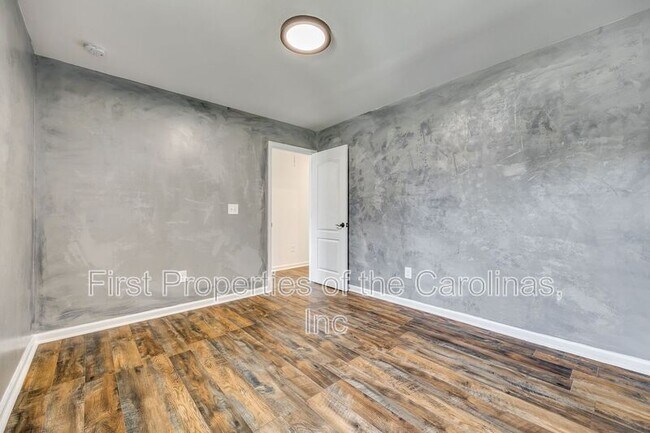 Building Photo - 1131 Ava Trail Ln