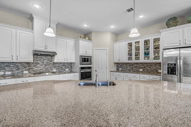 Building Photo - 2603 Hailes Ct