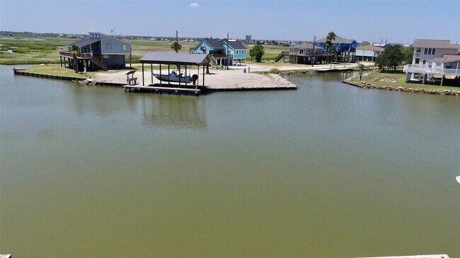 Building Photo - 58 Lakeside Dr