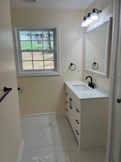 Building Photo - 408 Fairgreen Ave
