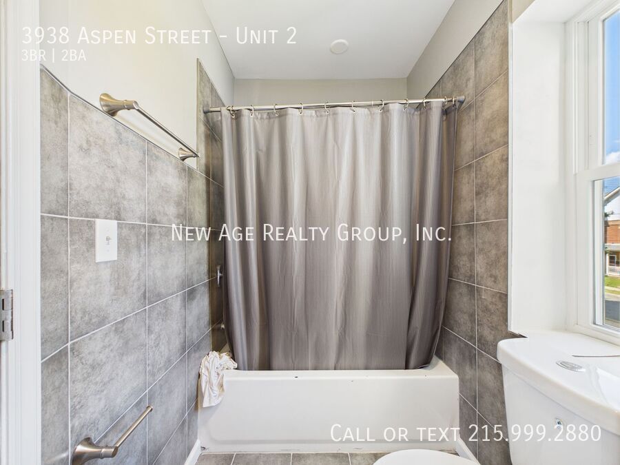 Building Photo - 3938 Aspen St
