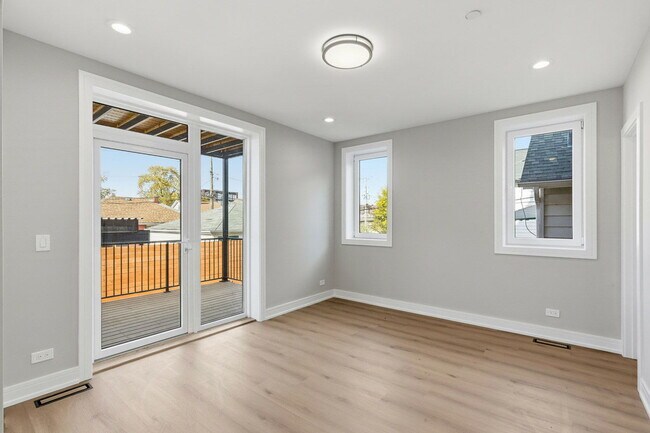 Building Photo - 2718 Budd St