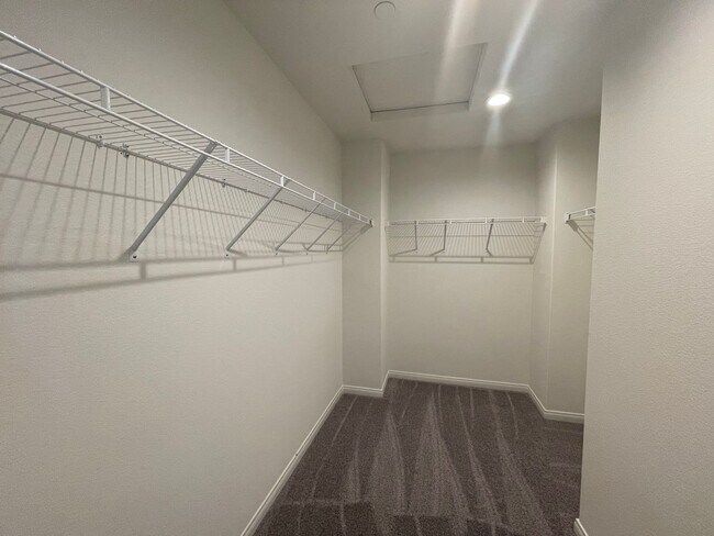 Building Photo - 20182 Sanquinella Cir