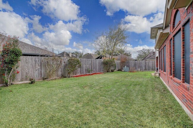 Building Photo - 3126 Pebble Bay Dr