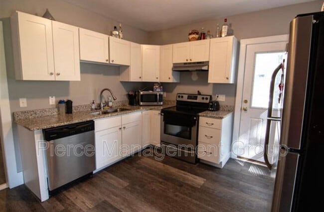 Building Photo - 77 Pillsbury St