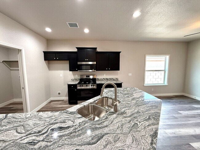 Building Photo - Gorgeous 2025 Built 3 Bedroom 2 Bath Home! *HOME IS CURRENTLY OCCUPIED, PLEASE DO NOT DISTURB THE...