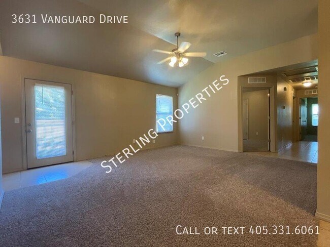 Building Photo - 3631 Vanguard Dr