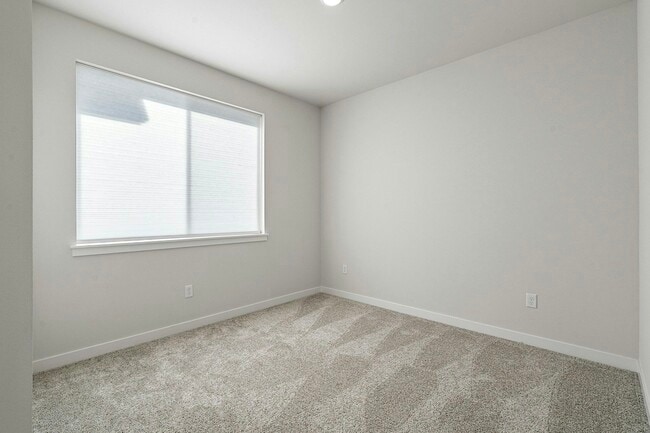 Building Photo - 5970 Thornhill Ave SW