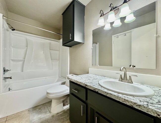 Building Photo - 143 Barrett Pl