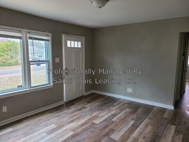 Building Photo - 4308 St Leo Ln