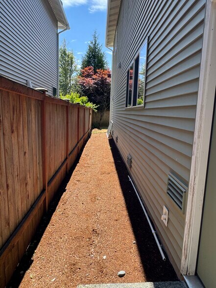 Side yard - 24803 SE 19th St