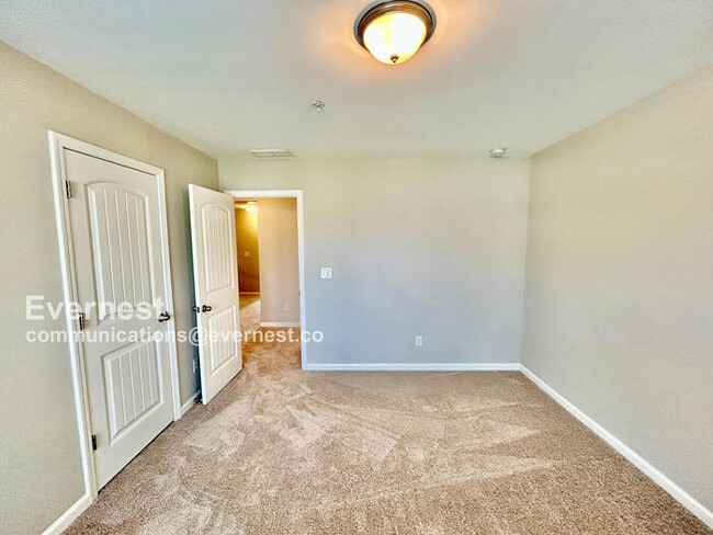 Building Photo - 1245 Fischer Trace