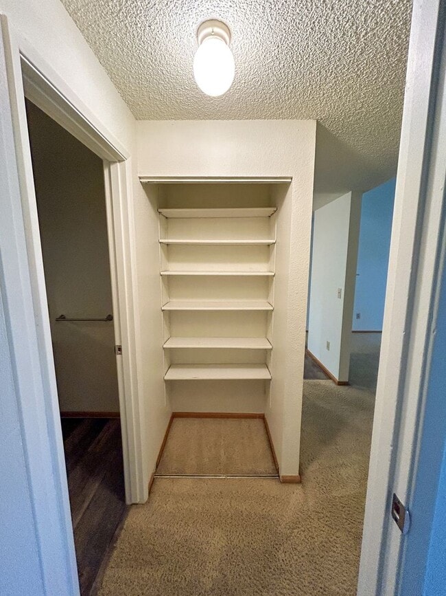 Building Photo - Renton Highlands 1 Bed 1 Bath Condo for Lease!