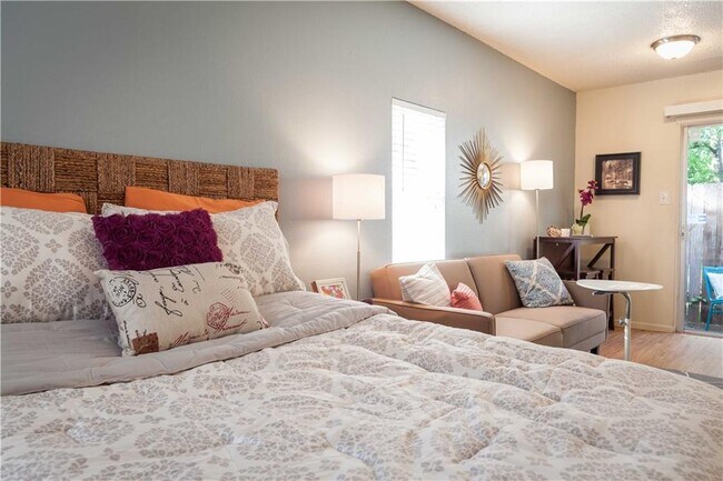 Building Photo - 4209 Avenue B