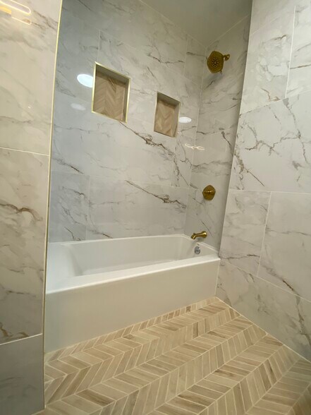 Building Photo - 172 Union St