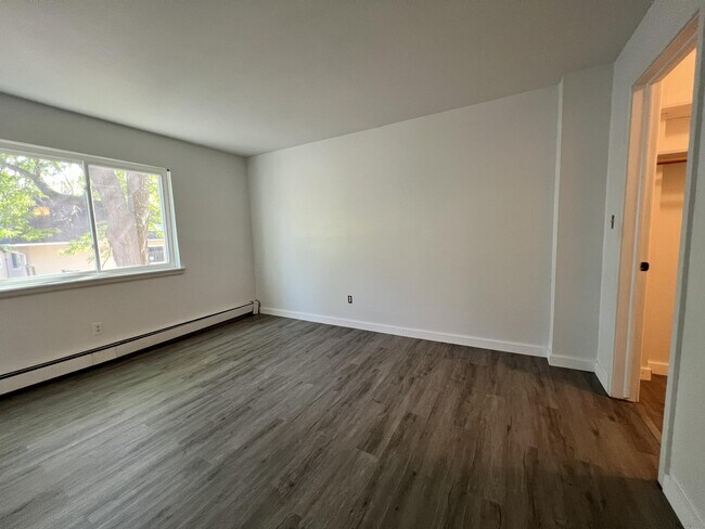 Building Photo - 255 Elmwood Ave