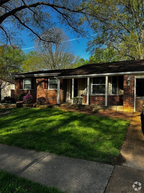 Building Photo - 5655 Dantonaire Pl