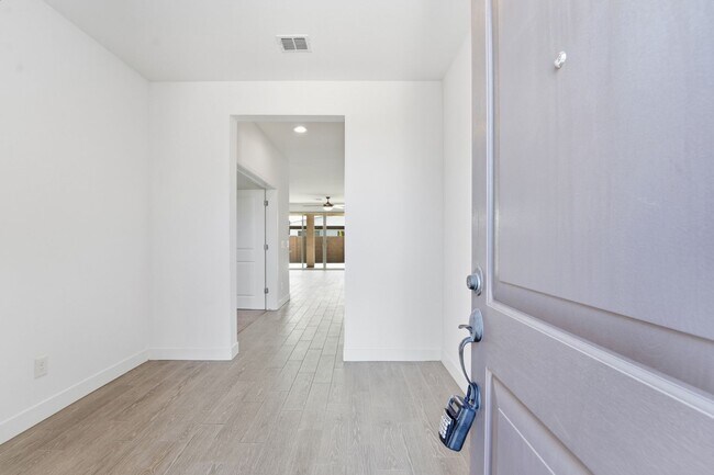 Building Photo - Solar-Powered Savings in Ovation at Meridian – 55+ Gated Living in Queen Creek