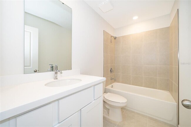 Building Photo - 5285 Luisa Ct