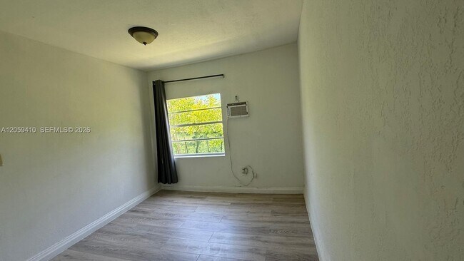 Building Photo - 836 NW 29th Terrace
