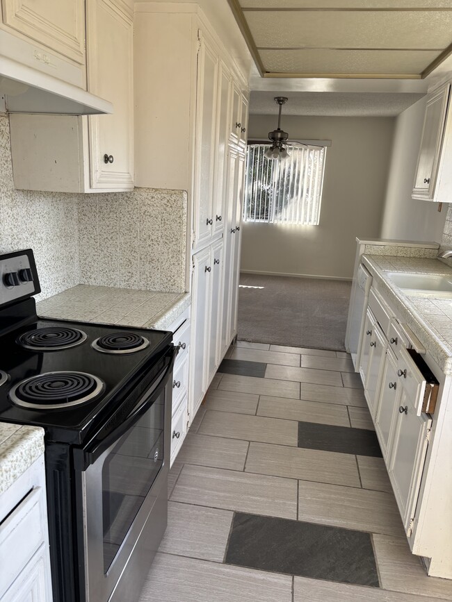 Building Photo - 12711 Matteson Ave