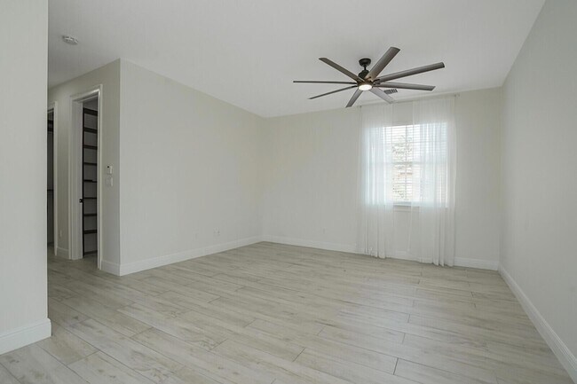 Building Photo - 138 Via Palma Ln