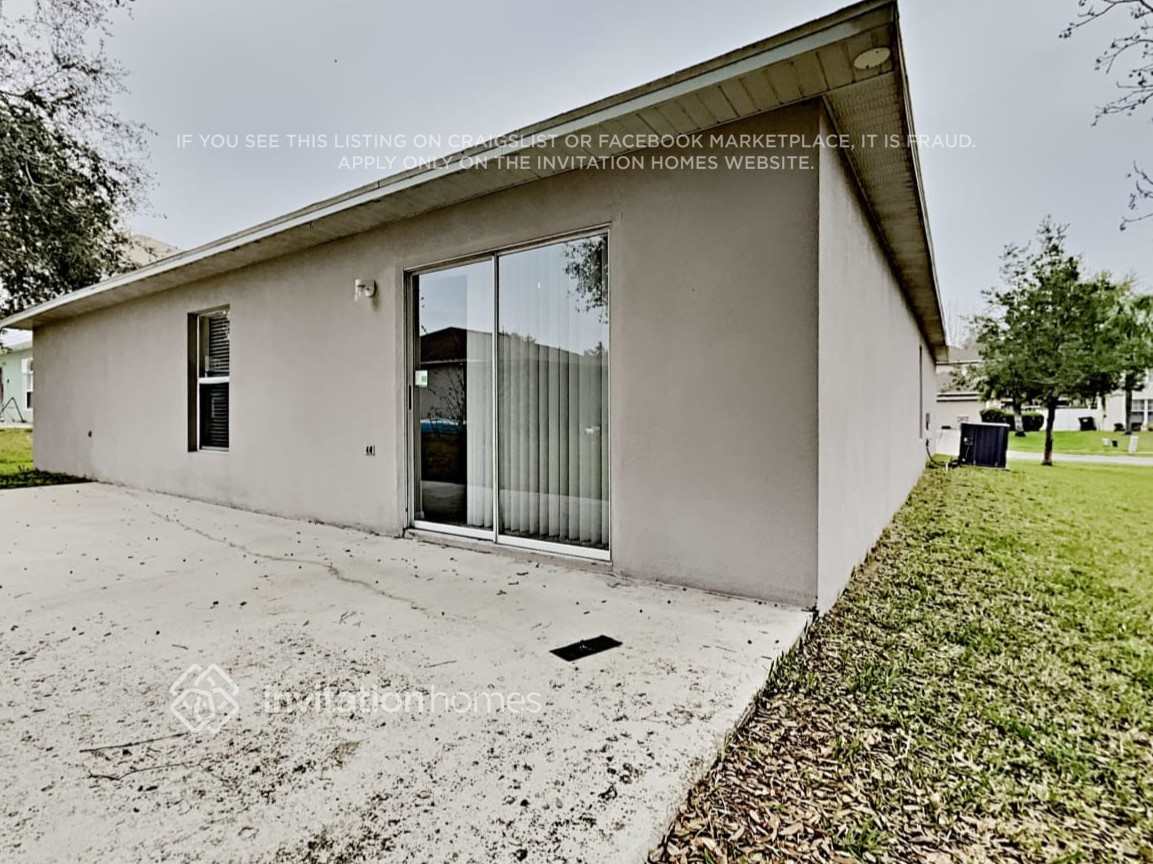 Building Photo - 1710 W Marshall Lake Dr